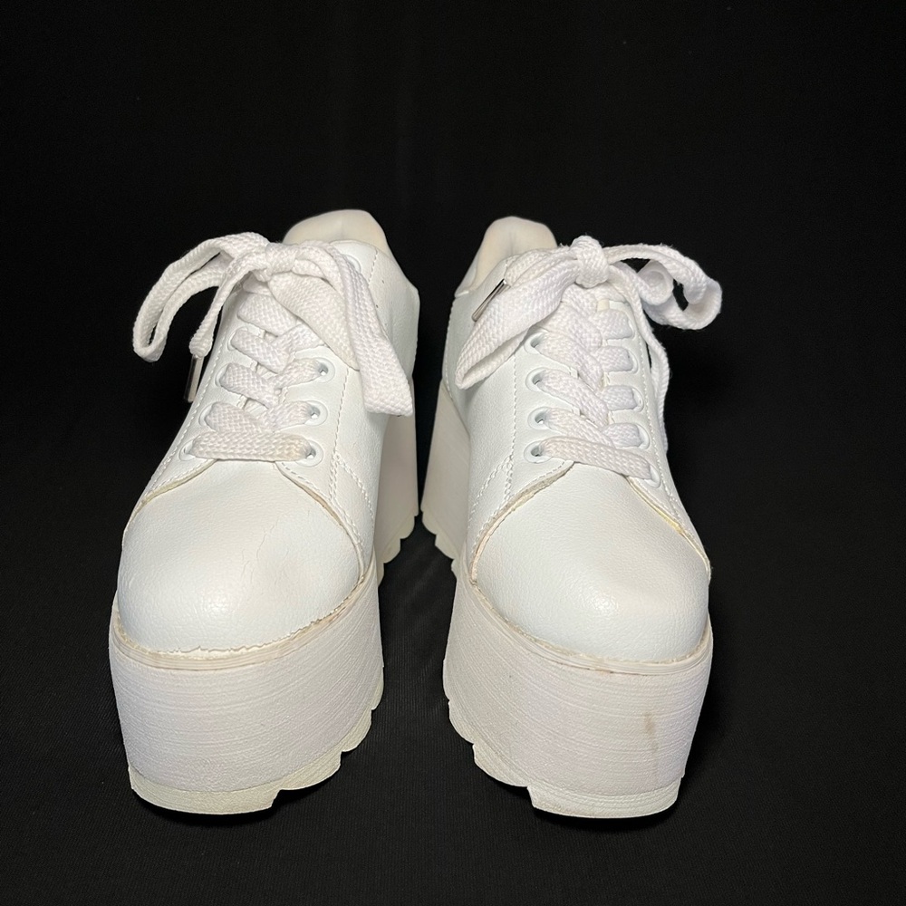YRU lala style white platforms